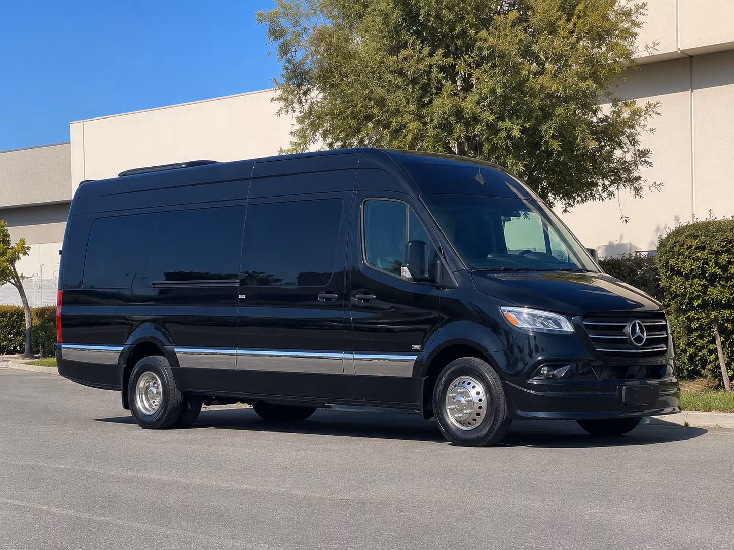 find the perfect transportation for your next wedding 1